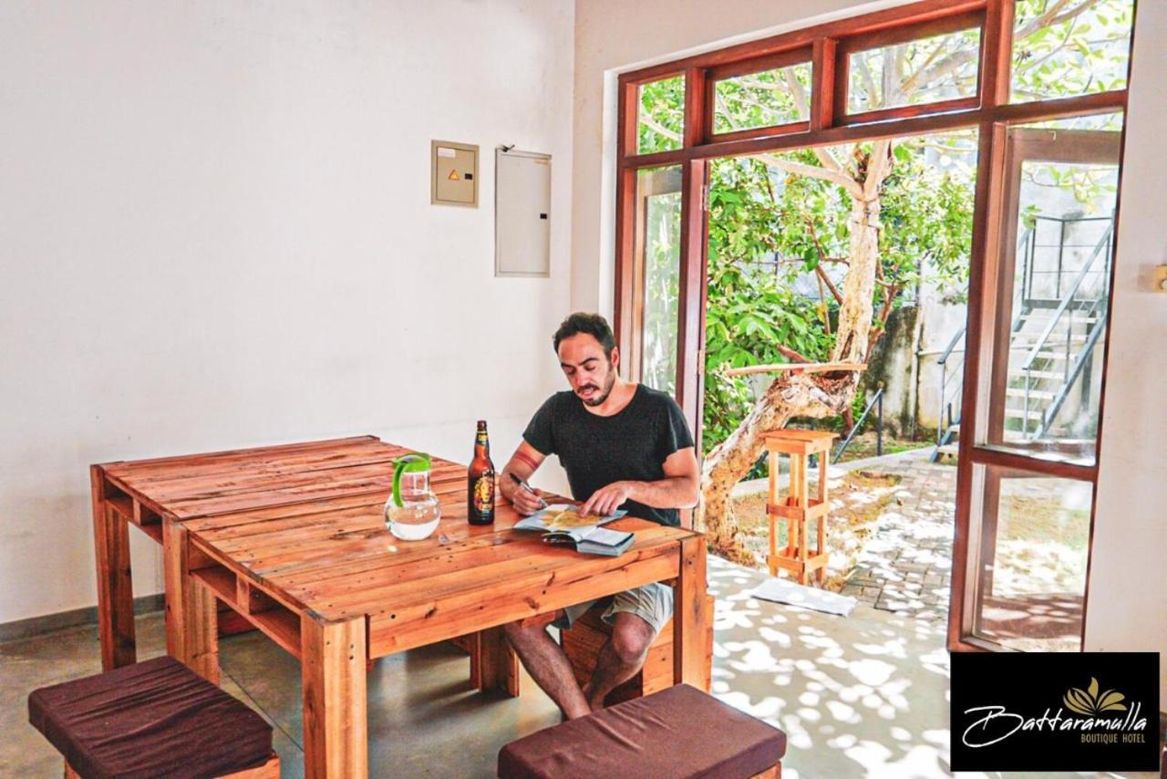 Battaramulla Boutique Villa Sri Jaiavardenapura-Kotte Exterior foto