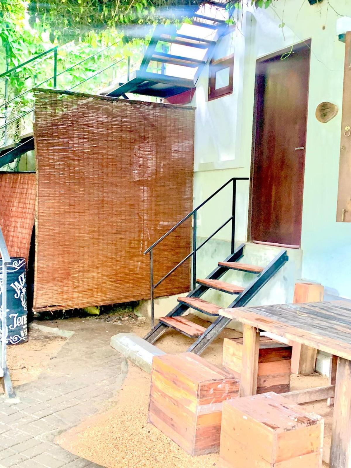 Battaramulla Boutique Villa Sri Jaiavardenapura-Kotte Exterior foto
